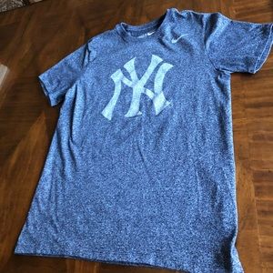 New York Yankees Nike T-shirt